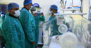 مستشفى 21 سبتمبر يتسلم حاضنات وأجهزة خاصة بوحدة حديثي الولادة ورعاية الخدج بالحديدة