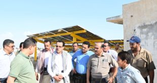 رئيس مصلحة الضرائب يدشن تشغيل منظومة الطاقة الشمسية لمكتب ضرائب الحديدة