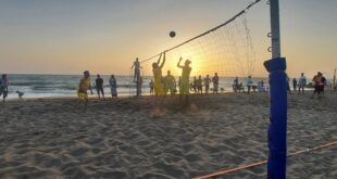 الحديدة : شاطئ الكتيب يحتضن اليوم بطولة المنتخبات للكرة الطائرة الشاطئية 